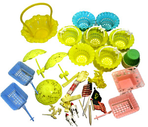 Vintage Lot BEST/Carnival Plastic Candy Containers (Baskets,Umbrellas,Carts)