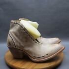 Circle G Boots Womens Boots 7 Beige Distressed Leather Western Cowgirl Bootie
