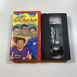 THE WIGGLES HOOP-DEE-DOO! It's a Wiggly Party VHS Video Tape 16 Songs