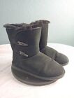 BearPaw Mid Calf Toggle Boots Size 10 Black Suede Pull On Winter Mocassin