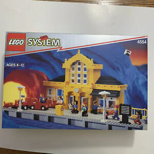 VINTAGE (1992) LEGO #4554 METRO (TRAIN) STATION -NEW SEALED IN BOX