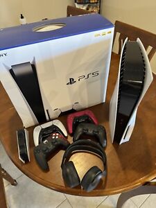 New ListingPlaystation 5 console disc version used with 4 Controllers,Dual Charger,Pulse 3D