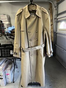 London Fog Double Breasted Trench Coat Mens 44R Zip-out Lining Belt Vintage USA