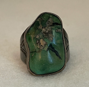 Vintage Old Pawn Navajo Silver Rough Cut Green Turquoise Ring Size 10.5