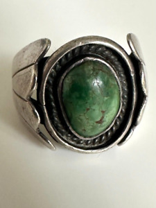 Vintage Navajo Native American green turquoise ring