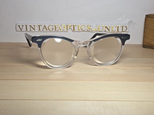 Imperial Vintage Two Tone Cat Eye Eyeglasses Frame. 1950s Era (Mint Condition)