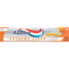 Aquafresh Extreme Clean Whitening Action Fluoride Toothpaste, 5.6 Oz, 3 Pack