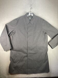 Uniqlo Trench Coat Men’s 2XL Gray Button Front Waterproof Long Length Unlined