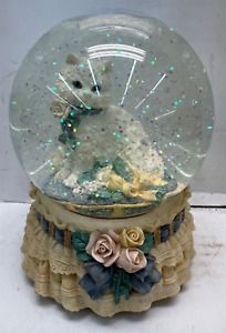 New Listingdecorative snowglobe music box with cat and roses tune my favorite things works