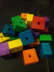 50 Large 1-1/2'' x 1-1/2'' x 1'' Thick Wood Blocks 3/8'' Hole Bird Toy Parts