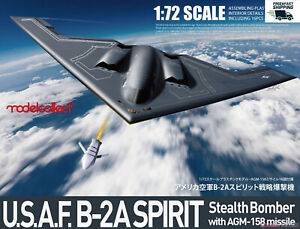 Collect Model UA72214 1/72 USAF B-2A Spirit Stealth Bomber With AGM-158 Missile
