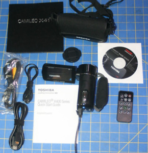 TOSHIBA CAMILEO X416 DIGITAL CAMCORDER WITH BATTERY & ACCESSORIES