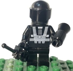 Blacktron  1 Spaceman Astronaut 6986 6987 Space Vintage LEGO® Minifigure Figure