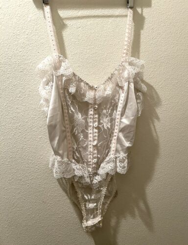 Vintage Women’s Lace Lingerie One Piece/Teddy Size S/M  Pink White
