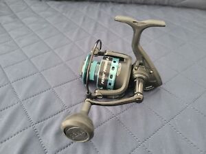 New Penn Pursuit IV 4000LE Spinning Reel