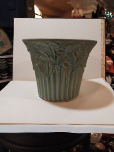 1940S MCCOY ART POTTERY TURQUOISE IVY & BERRIES LARGE FLOWER POT EXC