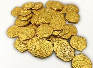 Lot of 100 - Toy Shiny Gold Pirate Coins Treasure
