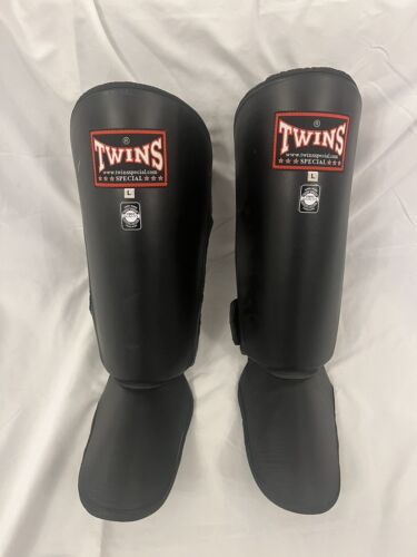 TWINS SPECIAL Shin Guard Handmade Thailand First Quality  Genuine Leather L