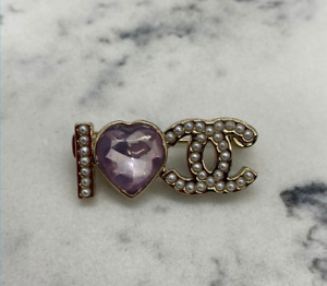 Auth CHANEL I Heart CC Brooch Pin - Pre owned / KT4675