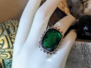 Witch's Jewelry Box 925 Ring 7.75 Lab Emerald Gemstone Custom Cast Wicca Amulet