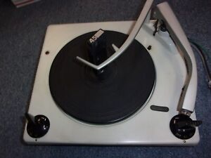 VINTAGE VOICE OF MUSIC STEREO RECORD CHANGER 1235
