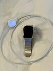 New ListingApple Watch Series 4 40 mm Silver Aluminum Case with Silver link Bracelet - LTE