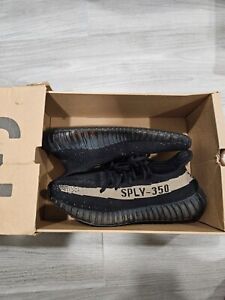 Size 9 - adidas Yeezy Boost 350 V2 Green 8/10 Condition