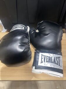 Women's Everlast Boxing Training Gloves 12 oz. Black Boxing Gloves Sparring