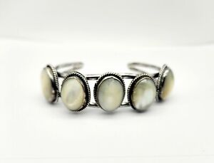 Old Pawn Native American Sterling Silver Cats Eye Gemstone Inlay Cuff Bracelet