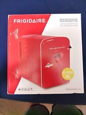 frigidaire refrigerator mini beverage 6 can small usb NEW never used red retro