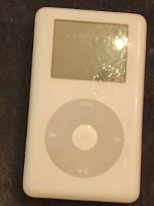 New ListingApple iPod Classic 4th Generation A1099 30GB EMC 2022 White