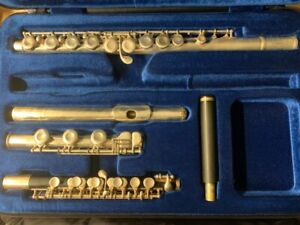 1962 Haynes Flute Offset G with Gemeinhardt Piccolo in Protec Double Flute Case