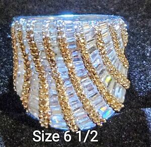 Beautiful Brand New Swarovski Dimond Ring