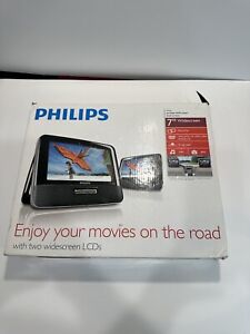 Philips Dual PD7012/37 Portable DVD Player 7