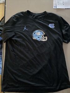 Nike Jordan North Carolina Football Men’s L Team Issued T Shirt