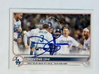 2022 Topps Los Angeles Dodgers Dave Roberts #238 Autographed Team Card