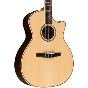 Taylor 800 Series 814ce-N Grand Auditorium Acoustic-Electric Nylon String Guitar