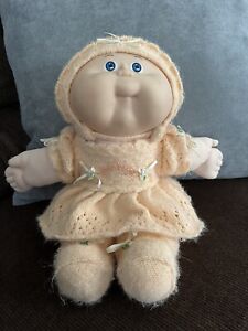 New ListingVintage 1985 Cabbage Patch Preemie Infant Girl Doll Apricot Knit Outfit Blue Eye