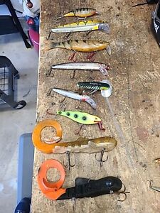 Lot of 9 Musky Muskie Lures Storm Bulldawg Jitter Bug