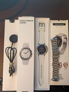 Samsung Galaxy Watch 4 Classic, 42mm, Silver, White, LTE with 2 bands.