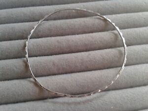 Narrow sterling silver bangle, marked Mexico 925