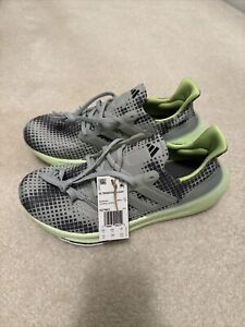 Ultraboost Light   Running Shoes Purse A Pied.  US Size 10