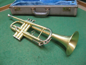 New ListingConn 22B New York Symphony Trumpet 1953 - Brushed - Original Case &  Conn 4 MP