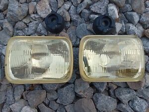 1Pair Yellow Color Koito H-4 HEAD LAMPS LIGHT RH - LH FOR TOYOTA HILUX LN AE-86