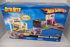 Hot Wheels City Sets Downtown District Playset NEW