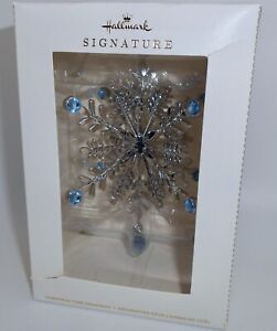 Hallmark Signature Christmas Ornament 2021 Snowflake with Blue Rhinestones H50