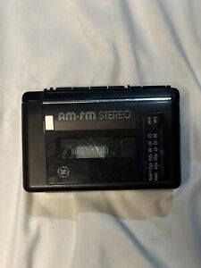 GE General Electric Walkman Cassette AM FM Stereo Model 3-5473B TESTED & WORKS