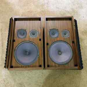 Verit Industries Model 1030 Speakers Vintage Home Audio Tested Working 70s