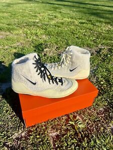 nike inflicts wrestling shoes