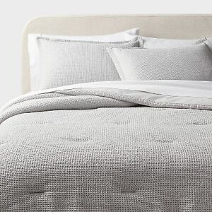 Full/Queen Trad Washed Waffle Weave Comforter and Sham Set Comfort Light Gray -